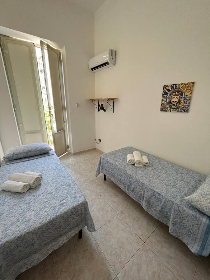 Al Cortile Di Maqueda Leilighet Palermo Eksteriør bilde